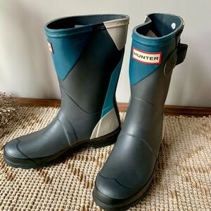 Hunter Blue and Gray Boots - SZ 6